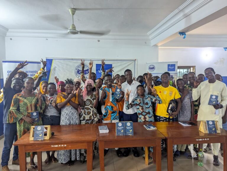 Les papillons de la vie de Akpédjè Farris AGOUNKPE célébré au CAEB Parakou-Zongo sous les couleurs de la littérature